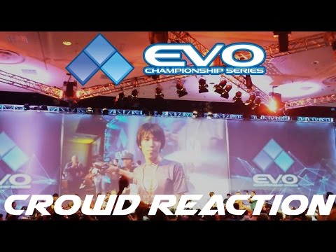 EVO 2015:  Grand Finals | Momochi vs Gamerbee - Game 5 [Crowd Reaction]