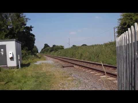 Colas Rail 56105+56087 (6J37 Carlisle - Chirk Kronospan) Passing Pulford Level Crossing