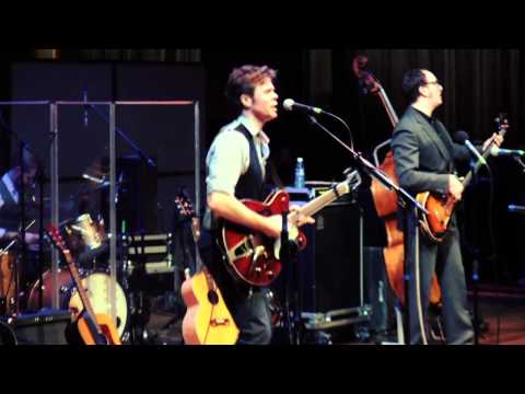 eTown webisode 40 - Josh Ritter performs "Rumors"