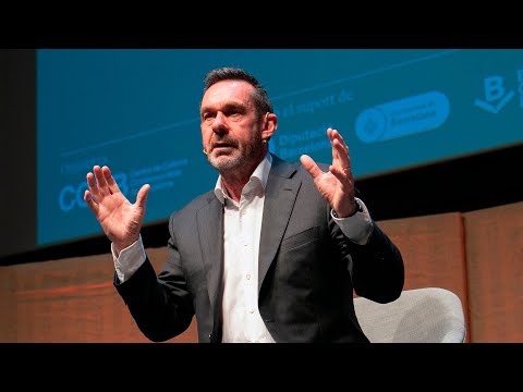 Paul Mason. The Red Star and the Green Planet