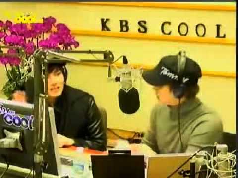 111219 Sukira - Ryeowook & Sungmin Speaking English