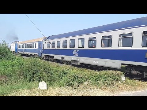 GM 1349 cu trenul IRN1945 (Mangalia - Satu Mare) paraseste statia Costinesti (31.08.2018)