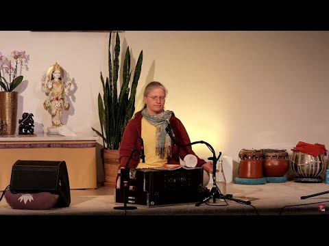 Satsang - Kirtan, Mantra und Arati mit Darshini - Yoga Vidya Ashram Live, 16.10.2022, 07:00 Uhr