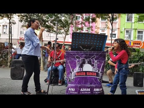 geboy mujair-Nurul&adik danisa feat Redeem buskers cover Ayu ting ting