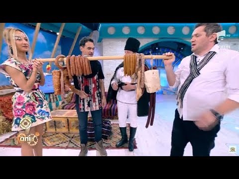 Produse tradiționale românești, în platoul de la Neatza. Oprișan este în culmea fericirii