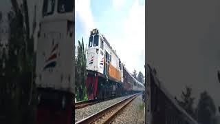 Download lagu JEDAG JEDUG KAI || RAJA JALUR SELATAN NIH ππ ( ARGO WILIS ) #keretaapiindonesia #argowilis mp3 Download lagu JEDAG JEDUG KAI || RAJA JALUR SELATAN NIH ππ ( ARGO WILIS ) #keretaapiindonesia #argowilis mp3