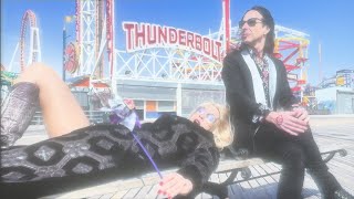 White Hills – “Throw It Up in the Air”