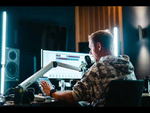 Armin van Buuren Live Studio Session: Creating 'A State Of Trance Year Mix 2023' 🎥