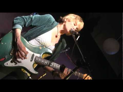 Christina Crofts - Midnight Train - live at The Manly Fig 2010/6