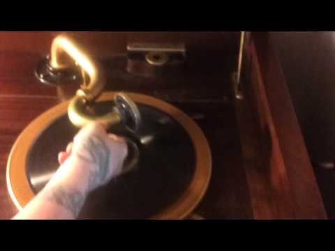 Original 1926 Victor Victrola Orthophonic Phonograph Reproducer "Credenza" model