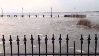 preview picture of video '2014 Frozen Delaware River, New Castle, Delaware USA'