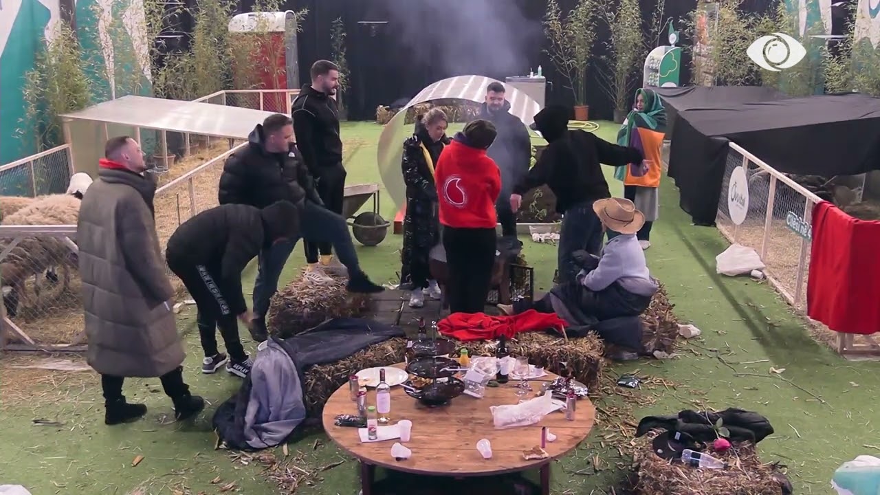 Fationi jep dënimet/ Albi mbulohet me kashtë, Erjola: Jam budallaqe se...