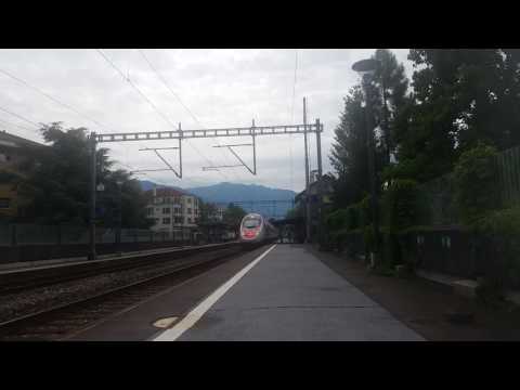 RABe 503 mit gut makro