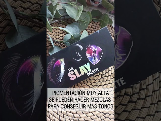 Vídeo relacionado con 30 Colores Paleta de Sombras de Ojos Metálicas,Profesionales Paletas de Maquillaje Larga Duración,Brillante Paleta de sombras de ojos altamente pigmentadas,Sombra de Ojos Brillantes y Mate Impermeable