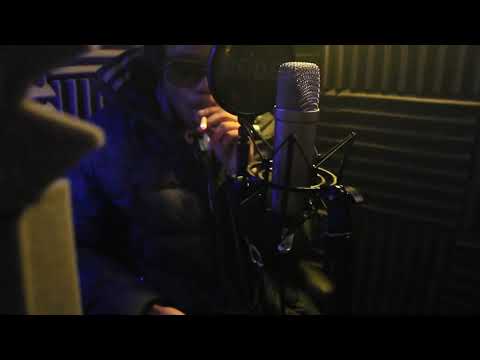 Ceeza Liz - Studio Freestyle ( Official Video )