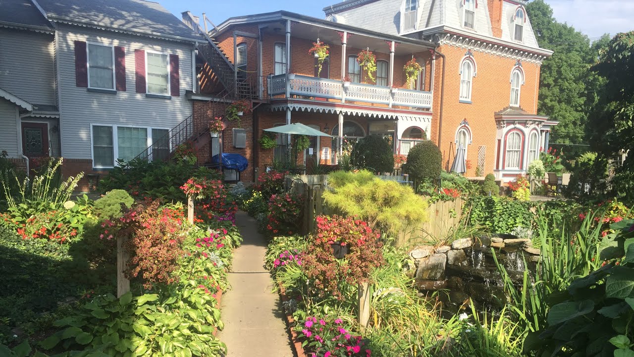 Lancaster Lodging Review #3: Greystone Manor Bed & Breakfast