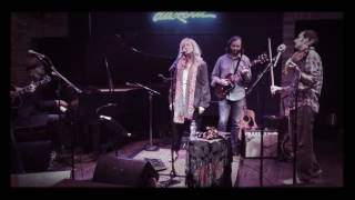 (1470) Over The Rhine, Lucy Wainwright Roche & Zachary Scot Johnson Hungry Heart thesongadayproject