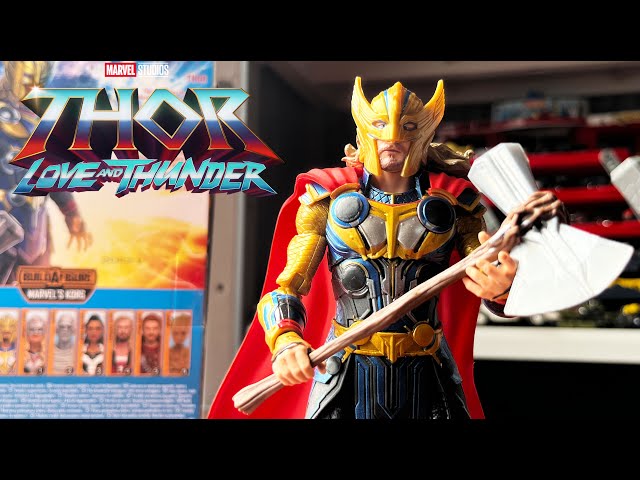 Vídeo relacionado con Marvel Hasbro F1060 Legends Series Thor: Love and Thunder - Figura de Thor de 15 cm - 4 Accesorios y 1 Pieza de Figura para armar