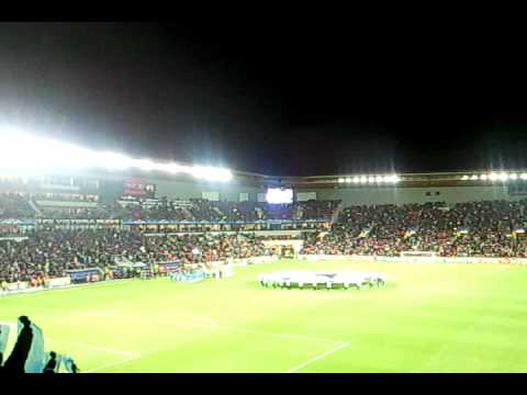 FC Viktoria Plzeň - AC Milan 2:2 (nástup hráčů, úvod) 6. 12. 2011