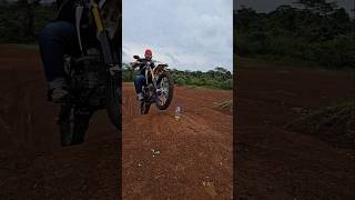 Download lagu Papa Adit jumps over an Aqua bottle #trendingshorts mp3