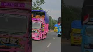 Download lagu truk oleng sedang baraksi di jalan raya mp3 Download lagu truk oleng sedang baraksi di jalan raya mp3