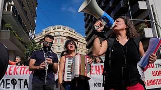 Grecia: miles colapsan las calles de Atenas en protesta por la educación