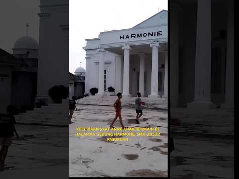 GEDUNG HARMONI / SMK UNSUR - CERIANYA ANAK2 SAAT BERMAIN DI HALAMAN #PASURUAN JOURNEY Eps 6.C.