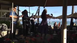 Hawaiian music at Moana Surfrider