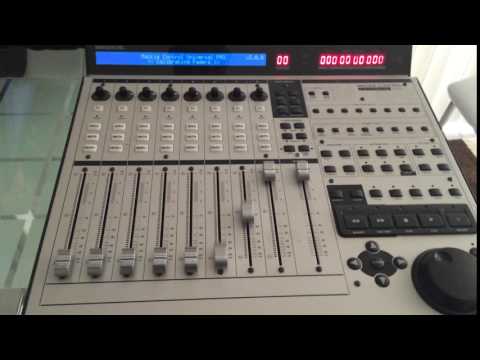 Mackie MCU Pro (Universal DAW Control Surface)