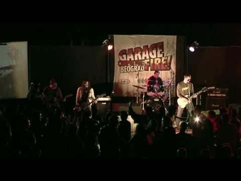 Muskat Hamburg - Jacuzzi Man [Live @ Garage Fire! Campus Fest 2009]