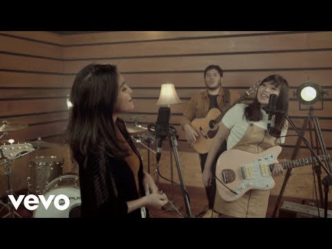 Catur Rupa - It's Over 우린 끝이야 (Official MV) ft. Sarah Mukti