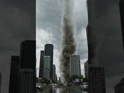 A scary tsunami and tornado in the city #tsunami  #nature  #shortvideo #scary
