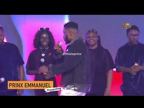 Prinx Emmanuel Amayanabo (Afrobeat worship session) with pastor David ibiyeomie