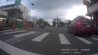 [閒聊] 看到黃燈要停車嗎?