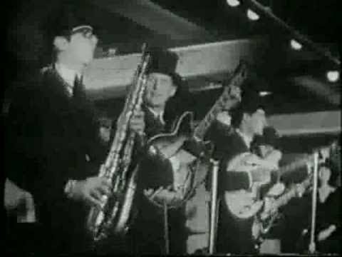The Undertakes Mashed Potato Jackie Lomax on Vocal The Iron Door Club 1963