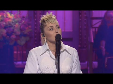 Miley Cyrus - Light of a Clear Blue Morning (Dolly Parton Cover)