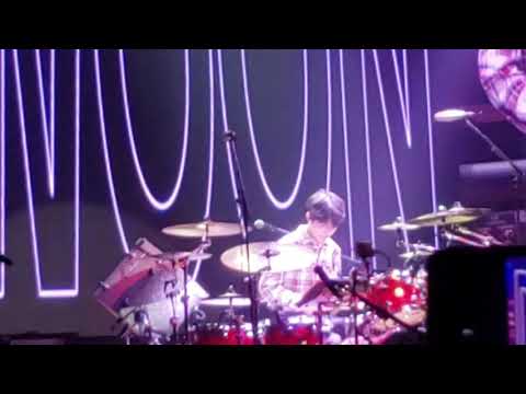 190928 Dowoon & Young K drum+bass duet - Day6 GRAVITY in LA