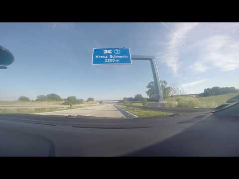 Die zum Feierabendverkehr fast leere Autobahn zwischen Schwerin und Karstädt | 28.06.2018