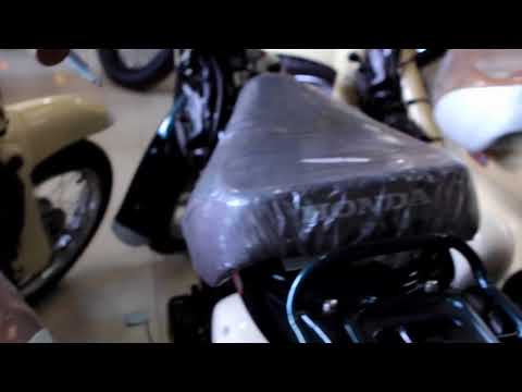 Cận cảnh Xe máy HONDA LITTLE CUB 50cc màu trắng sữa nhập khẩu Nhật Bản ► SOGO MOTOR