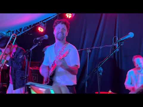 Moneybrother ”Downtown train” (Tåget som går in till stan), Majas i Varberg 2025-07-25