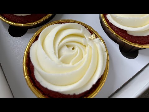 How to make a Buttercream Rosette #buttercreamcupcakes #buttercream #rosettes #cupcakedecorating