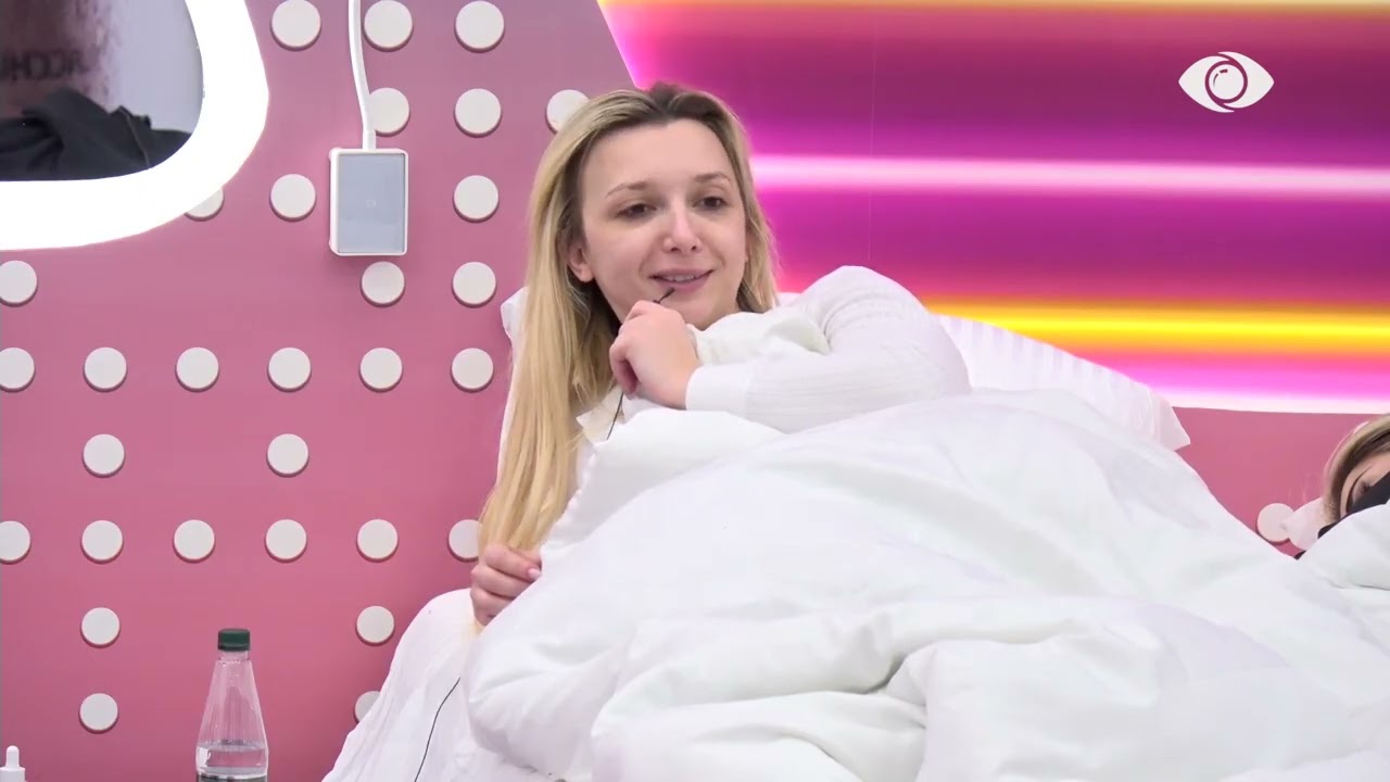“Ke dalë jashtë kontrollit”/ Lorna bisedon me Mirin në dhomën e gjumit