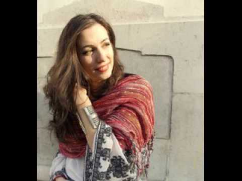 Andreea Feraru  - Banii, banii arza-i focu