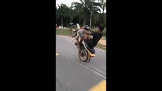 Download lagu Santaiiii motor cross by budak lopek pahang mp3 Download lagu Santaiiii motor cross by budak lopek pahang mp3