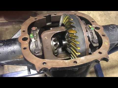 Removing spider gears and axle shafts