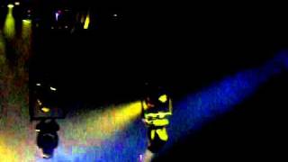 The Black Eyed Peas - The E.N.D. Tour. Cheryl Cole - Make Me Cry.