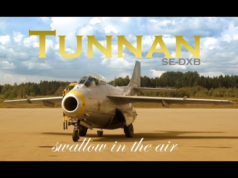 J 29 Tunnan and SwAFHF formation flight at Örebro Airshow 2017.