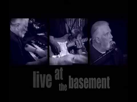 JOHN LORD With THE HOOCHIE COOCHIE MEN - Baby Please Don't Go (Live)