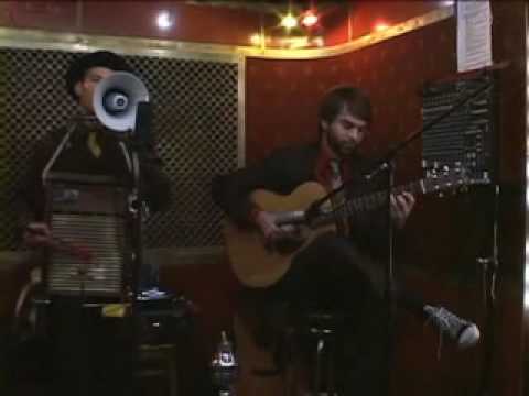 The Wiyos - Strawberry Wine