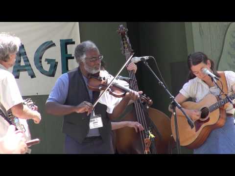 CBA FDF 2013 - The Earl White String Band -  Buckner